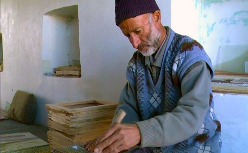 خاتم کاری در روستای شیخ شبان